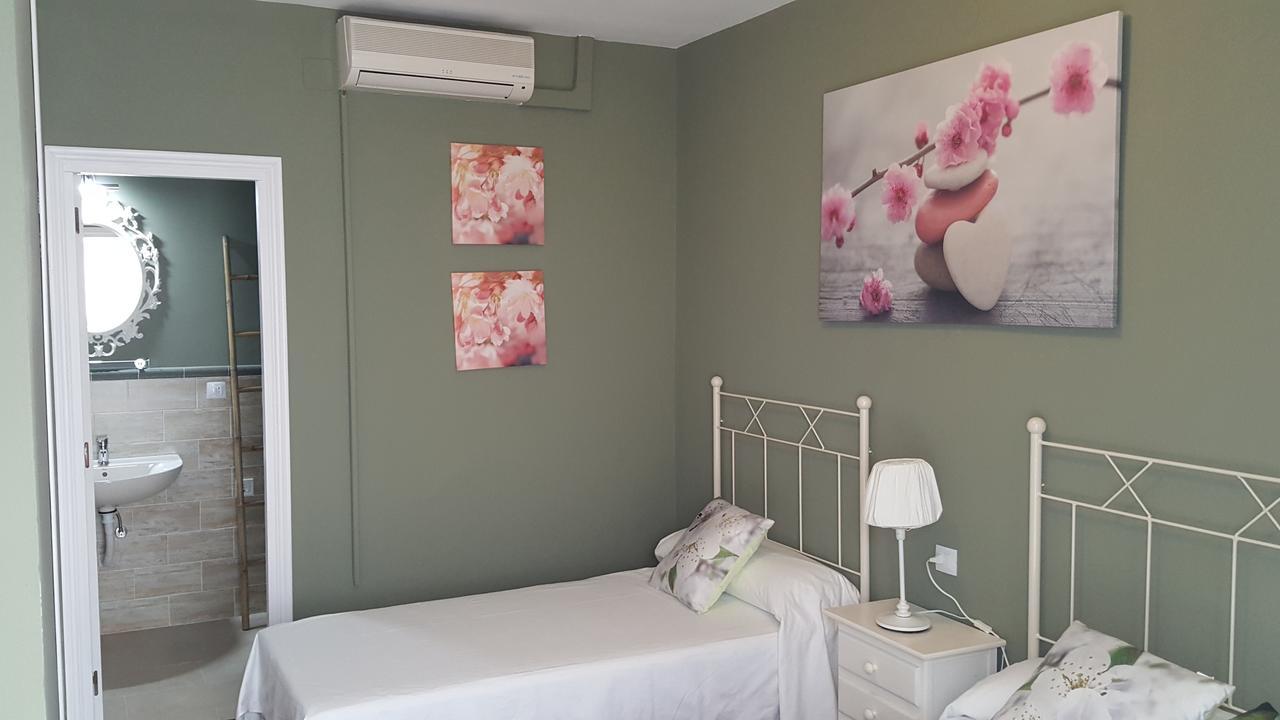 Hospederia Rural Las Buganvillas El Rocio Ngoại thất bức ảnh
