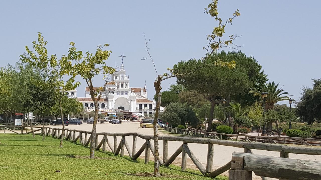 Hospederia Rural Las Buganvillas El Rocio Ngoại thất bức ảnh